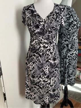 Elementz Petite Small Black & White Dress